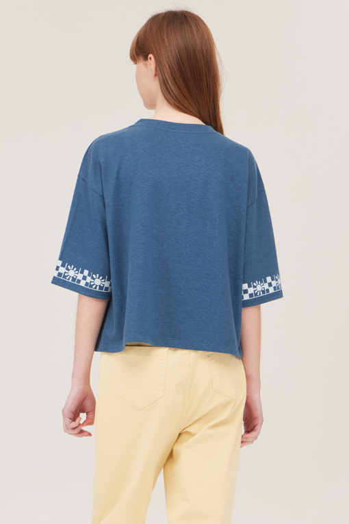 https://img.benettonmall.com/PARTS/KB/25S/BATS69531NY_MB_D1.jpg