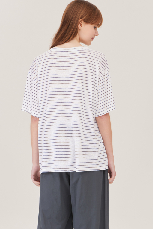 https://img.benettonmall.com/PARTS/KB/25S/BATS70531IV_MB_D1.jpg