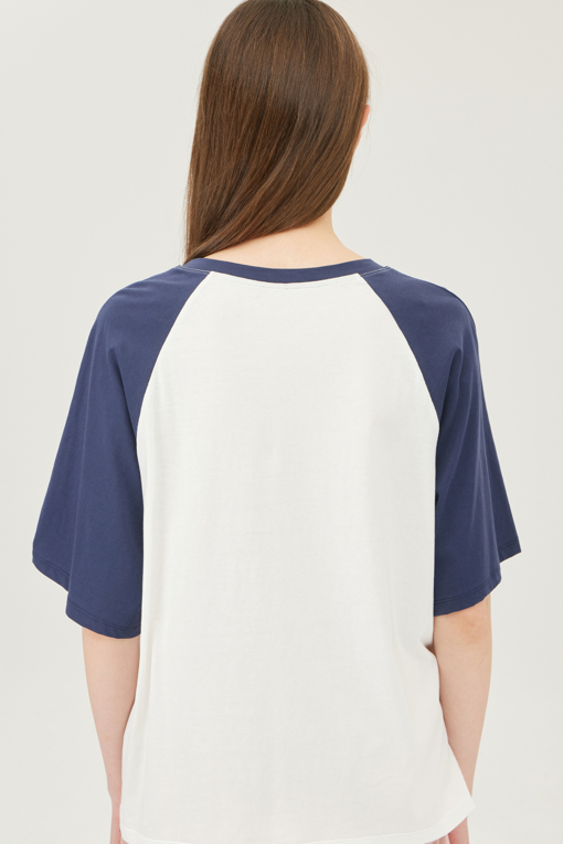 https://img.benettonmall.com/PARTS/KB/25S/BATS91531NY_MB_D3.jpg