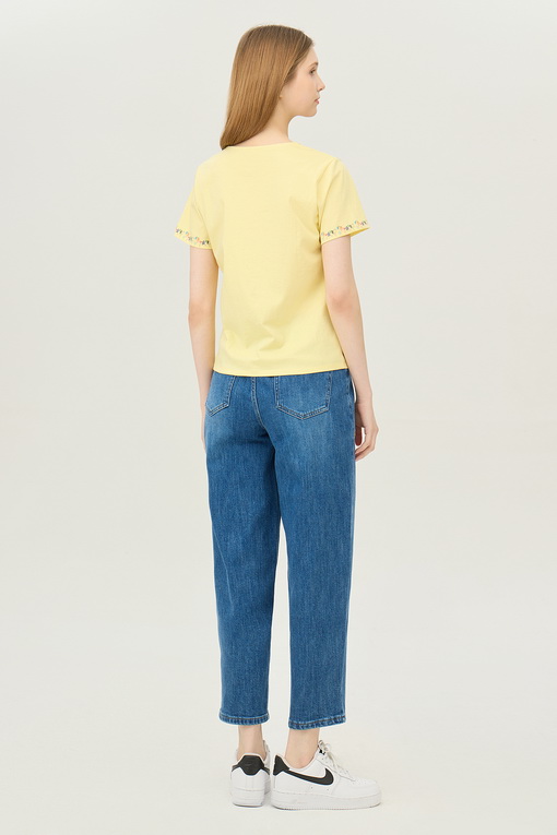 https://img.benettonmall.com/PARTS/KB/25S/BATS95531YE_MB_D1.jpg