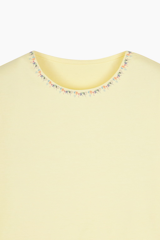 https://img.benettonmall.com/PARTS/KB/25S/BATS95531YE_MB_D12.jpg