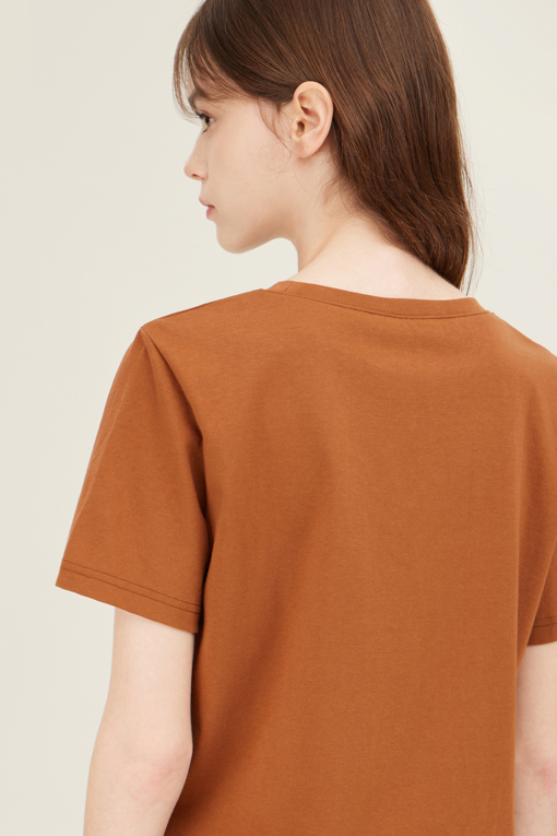 https://img.benettonmall.com/PARTS/KB/25S/BATS99531BR_MB_D4.jpg