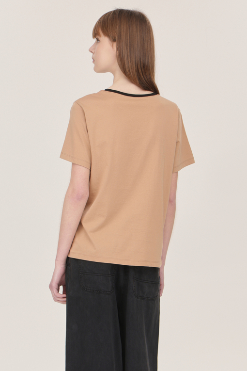 https://img.benettonmall.com/PARTS/KB/25S/BATSE2531BG_MB_D1.jpg
