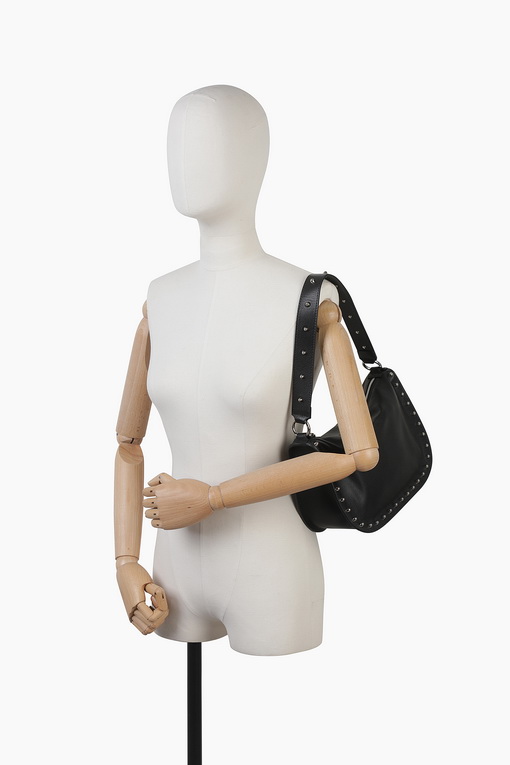 https://img.benettonmall.com/PARTS/KB/25S/BCBG08511BK_MB_D6.jpg