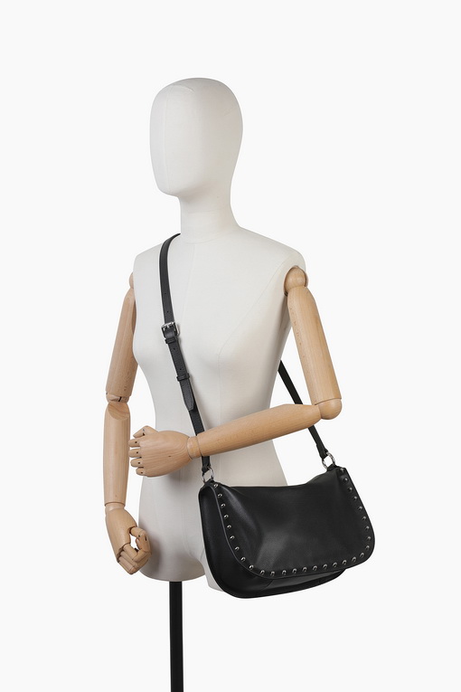https://img.benettonmall.com/PARTS/KB/25S/BCBG08511BK_MB_D7.jpg