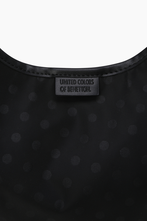 https://img.benettonmall.com/PARTS/KB/25S/BCBG53531BK_MB_D3.jpg
