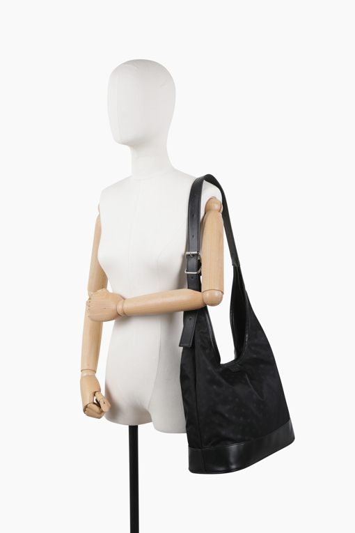 https://img.benettonmall.com/PARTS/KB/25S/BCBG53531BK_MB_D8.jpg