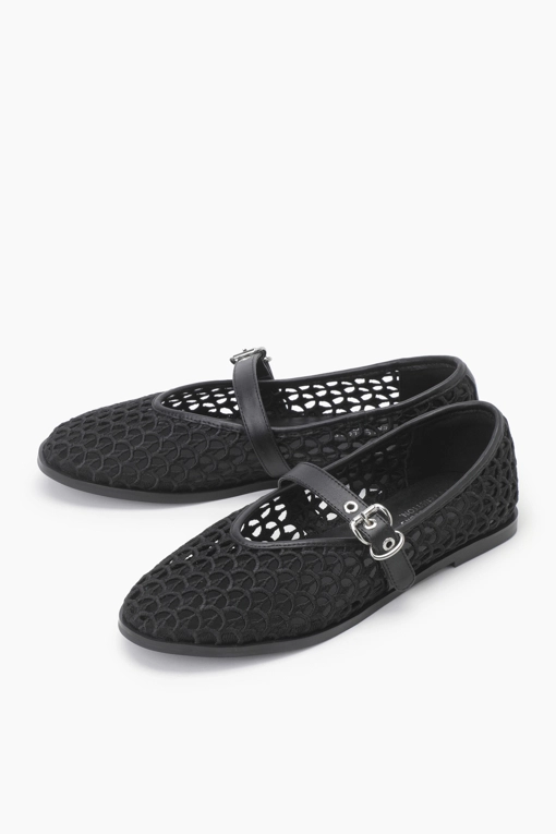 https://img.benettonmall.com/PARTS/KB/25S/BCSH52531BK_MB.jpg