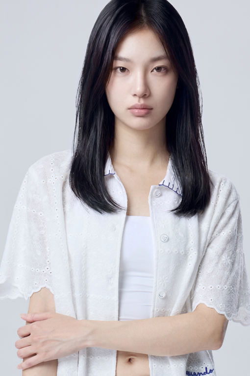 https://img.benettonmall.com/PARTS/KB/26F/BABL08641WH_MB_D2.jpg?cb=1788777022