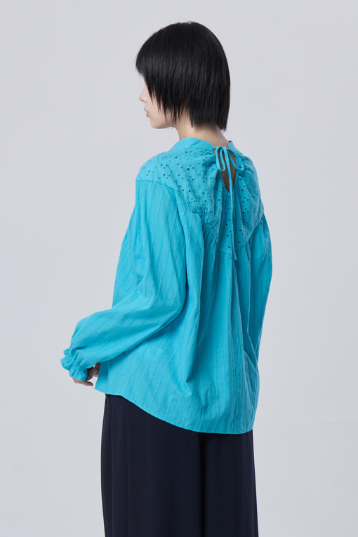 https://img.benettonmall.com/PARTS/KB/26F/BABL11641TQ_MB_M1.jpg?cb=1788777022
