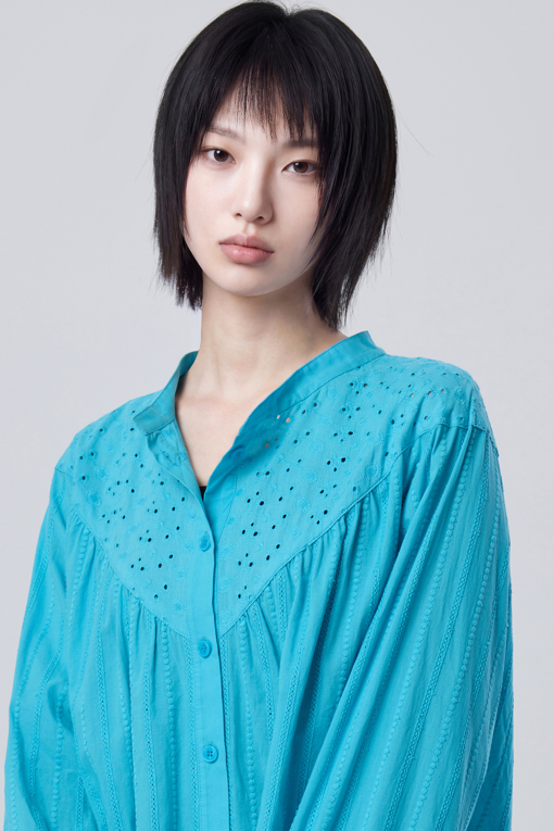 https://img.benettonmall.com/PARTS/KB/26F/BABL11641TQ_MB_M2.jpg?cb=1788777022