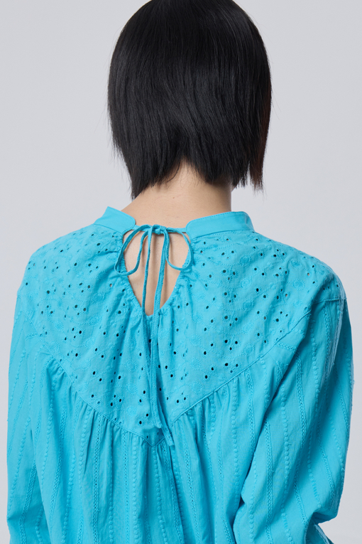 https://img.benettonmall.com/PARTS/KB/26F/BABL11641TQ_MB_M3.jpg?cb=1788777022