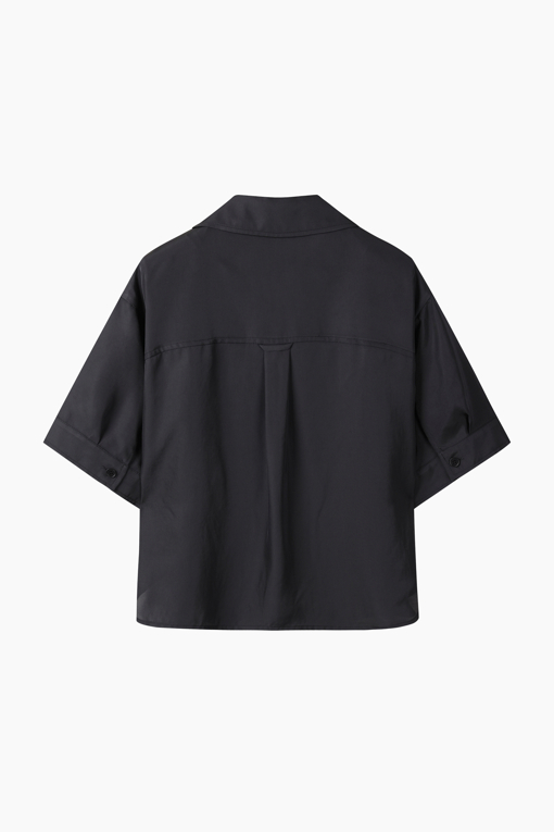 https://img.benettonmall.com/PARTS/KB/26F/BABL15641BK_MB_D11.jpg?cb=1788777022