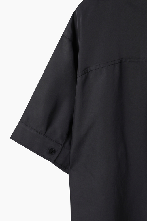https://img.benettonmall.com/PARTS/KB/26F/BABL15641BK_MB_D15.jpg?cb=1788777022