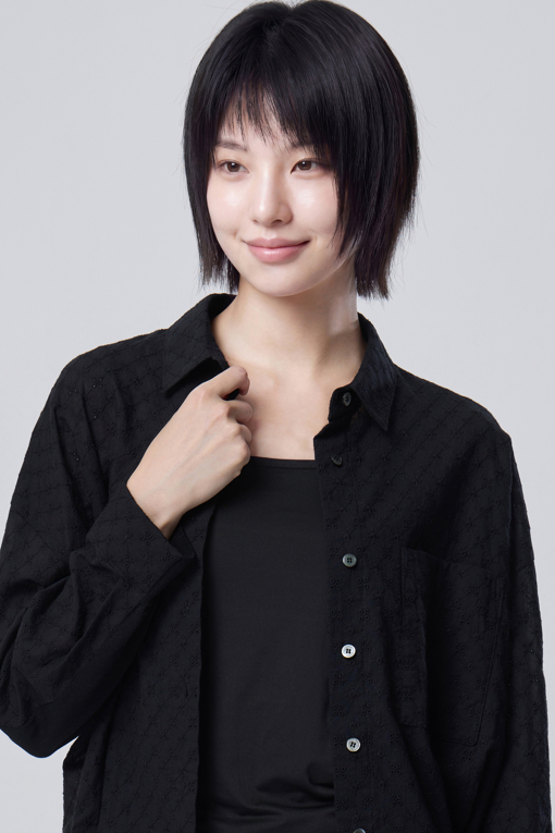 https://img.benettonmall.com/PARTS/KB/26F/BABL16641BK_MB_M2.jpg?cb=1788777022