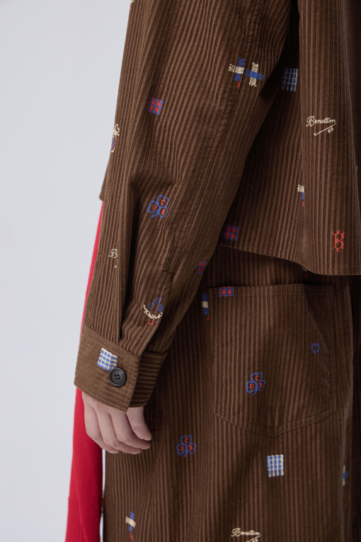 https://img.benettonmall.com/PARTS/KB/26F/BABL52661BR_MB_M4.jpg