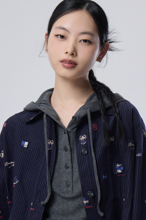 https://img.benettonmall.com/PARTS/KB/26F/BABL52661NY_MB_M2.jpg