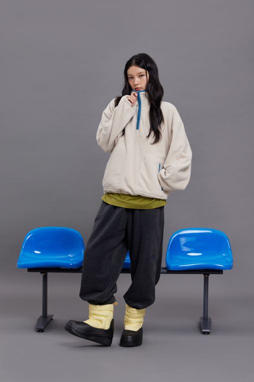https://img.benettonmall.com/PARTS/KB/26F/BABLG1661IV_MB_M2.jpg