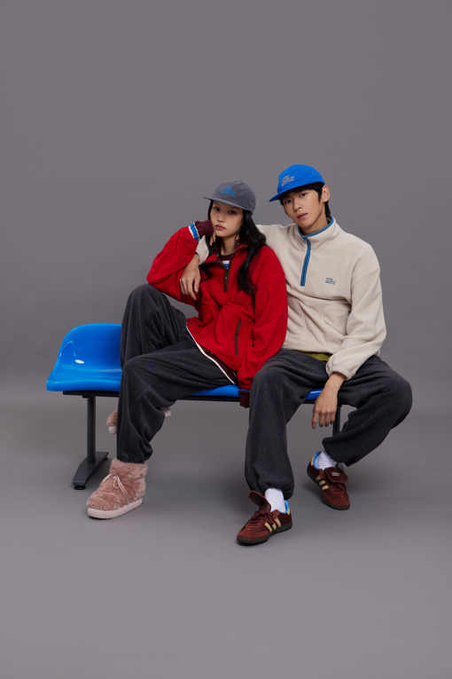 https://img.benettonmall.com/PARTS/KB/26F/BABLG1661RD_MB_M1.jpg