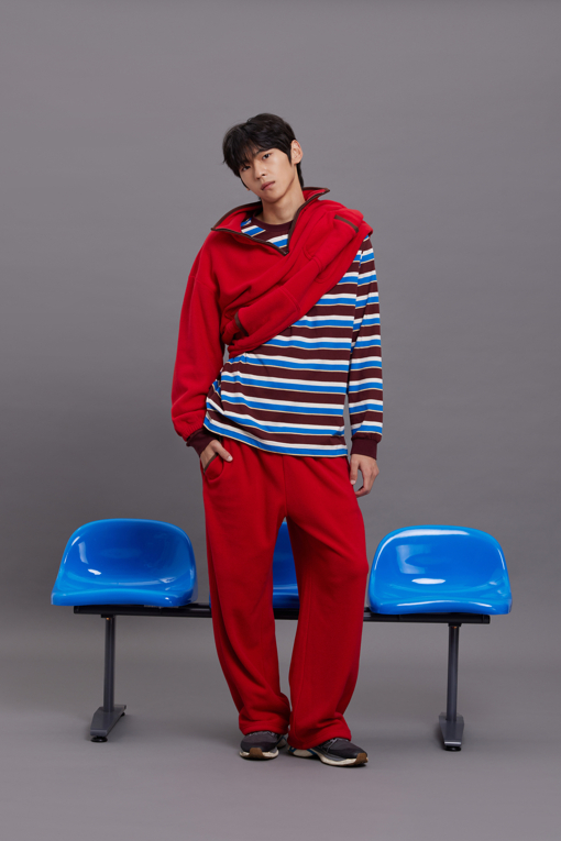 https://img.benettonmall.com/PARTS/KB/26F/BABLG1661RD_MB_M8.jpg