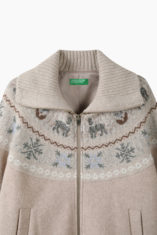https://img.benettonmall.com/PARTS/KB/26F/BACT55661BG_MB_D2.jpg