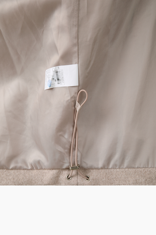 https://img.benettonmall.com/PARTS/KB/26F/BACT55661BG_MB_D5.jpg
