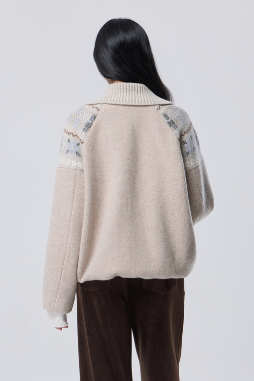https://img.benettonmall.com/PARTS/KB/26F/BACT55661BG_MB_M1.jpg