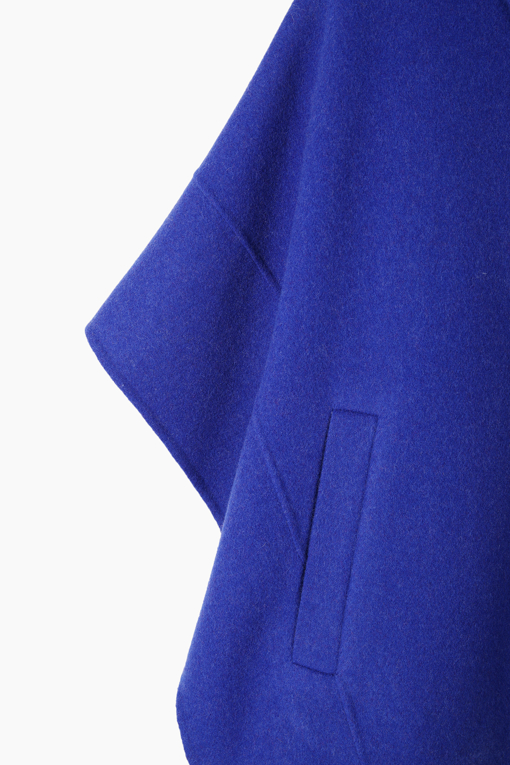 https://img.benettonmall.com/PARTS/KB/26F/BACT59661BL_MB_D3.jpg