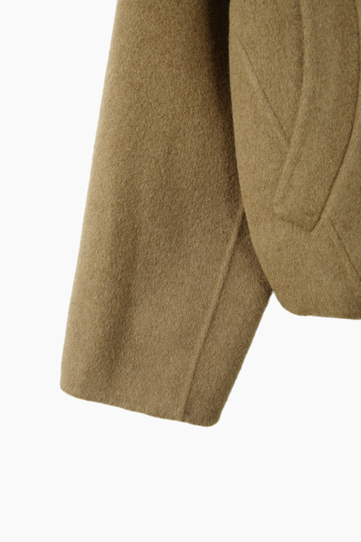 https://img.benettonmall.com/PARTS/KB/26F/BACT71661CA_MB_D3.jpg