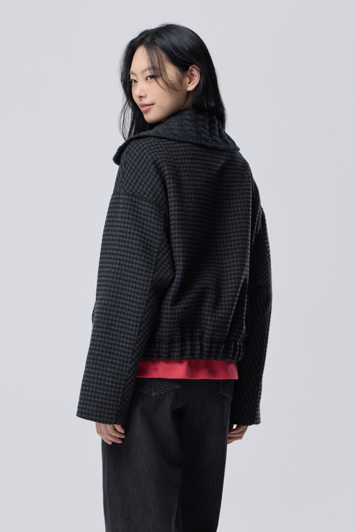 https://img.benettonmall.com/PARTS/KB/26F/BACT71661DG_MB_M1.jpg