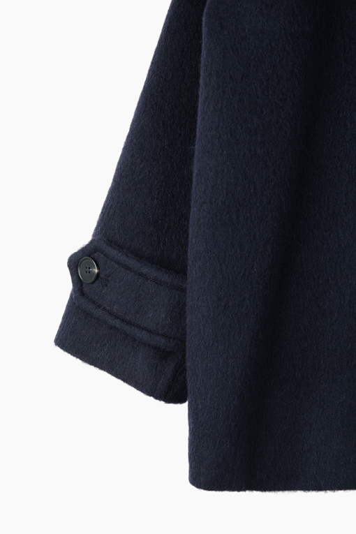 https://img.benettonmall.com/PARTS/KB/26F/BACT72661DN_MB_D4.jpg