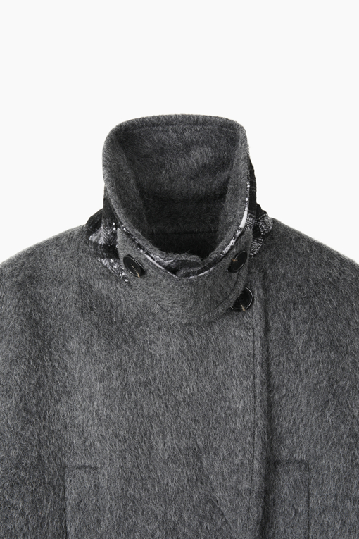 https://img.benettonmall.com/PARTS/KB/26F/BACT72661GR_MB_D2.jpg