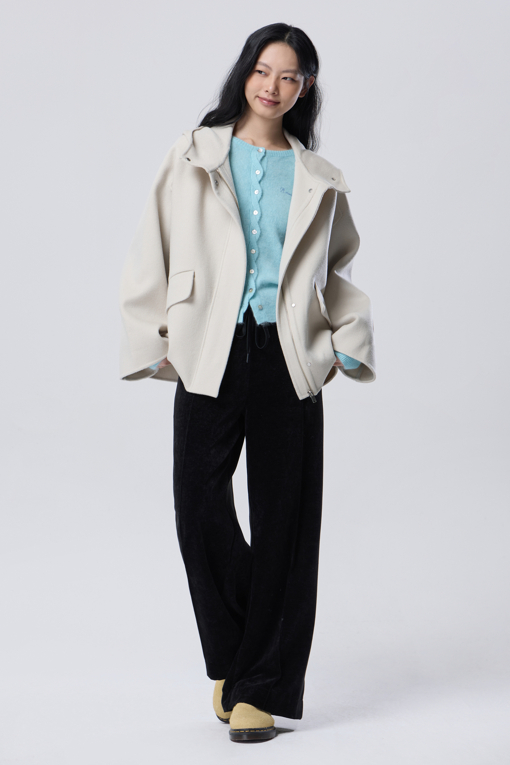 https://img.benettonmall.com/PARTS/KB/26F/BACTE1661IV_MB_M5.jpg