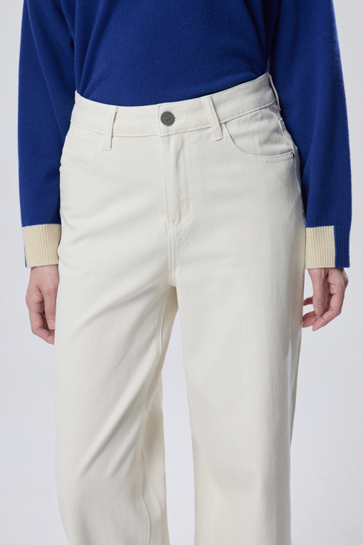 https://img.benettonmall.com/PARTS/KB/26F/BADP01641CR_MB_M2.jpg?cb=1788777022