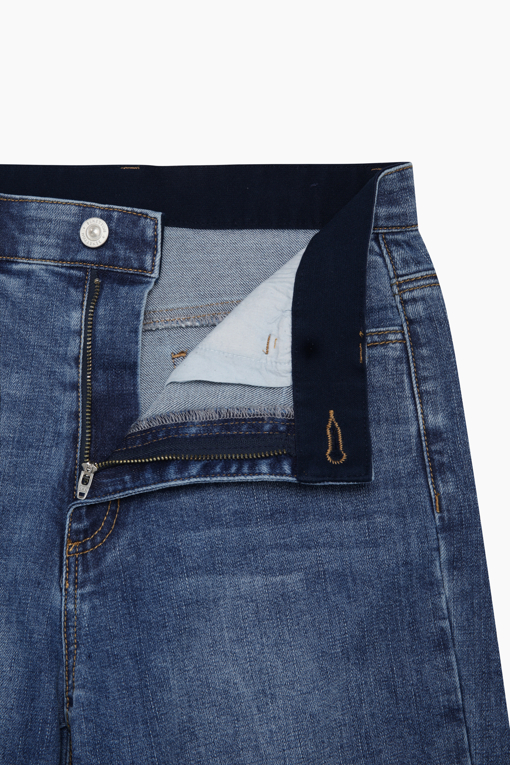 https://img.benettonmall.com/PARTS/KB/26F/BADP02641IN_MB_D5.jpg