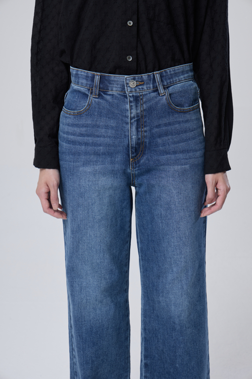 https://img.benettonmall.com/PARTS/KB/26F/BADP02641IN_MB_M2.jpg?cb=1788777022
