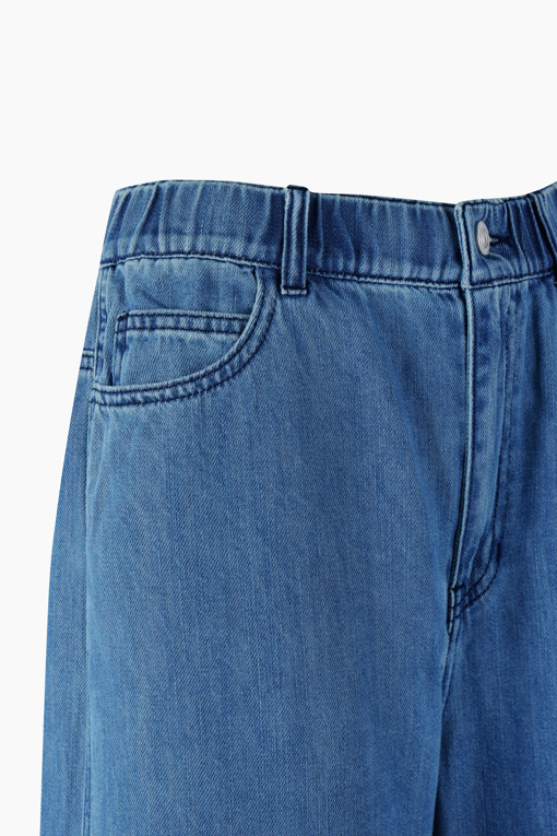 https://img.benettonmall.com/PARTS/KB/26F/BADP04641IN_MB_D13.jpg?cb=1788777022