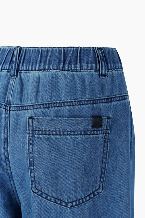 https://img.benettonmall.com/PARTS/KB/26F/BADP04641IN_MB_D15.jpg?cb=1788777022