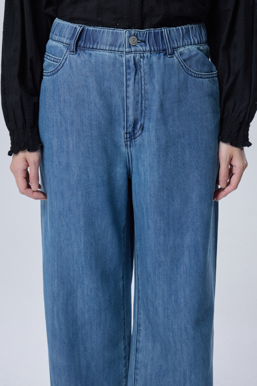 https://img.benettonmall.com/PARTS/KB/26F/BADP04641IN_MB_D2.jpg?cb=1788777022