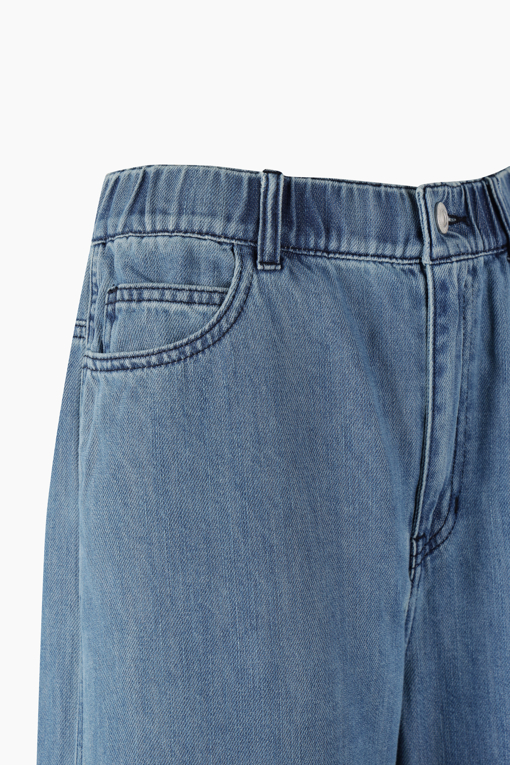 https://img.benettonmall.com/PARTS/KB/26F/BADP04641IN_MB_D3.jpg