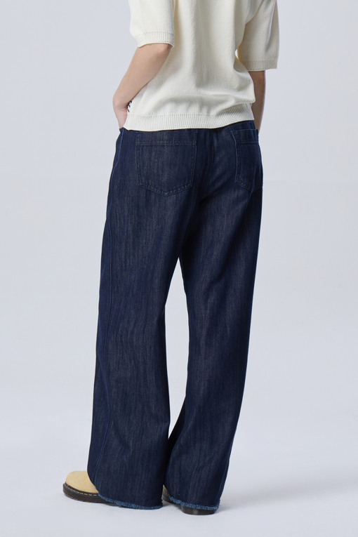 https://img.benettonmall.com/PARTS/KB/26F/BADP04641NY_MB_D1.jpg?cb=1788777022