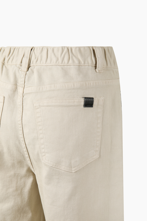 https://img.benettonmall.com/PARTS/KB/26F/BADP06641BG_MB_D4.jpg