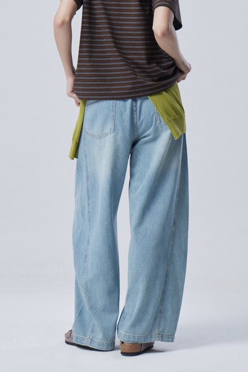 https://img.benettonmall.com/PARTS/KB/26F/BADP08641IN_MB_D1.jpg?cb=1788777022