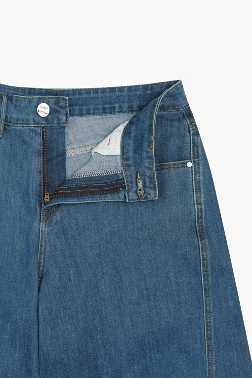 https://img.benettonmall.com/PARTS/KB/26F/BADP09641IN_MB_D16.jpg?cb=1788777022
