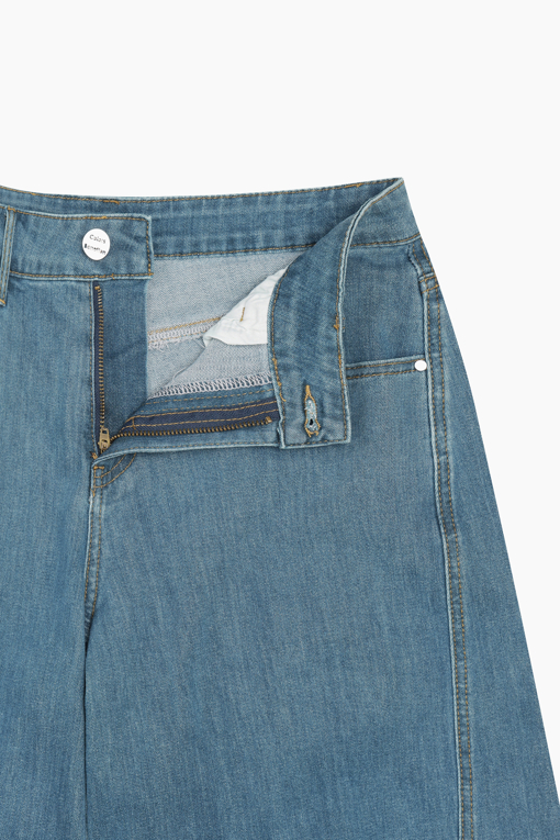https://img.benettonmall.com/PARTS/KB/26F/BADP09641IN_MB_D6.jpg