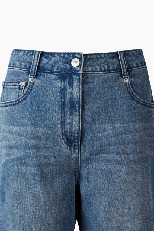 https://img.benettonmall.com/PARTS/KB/26F/BADP10641IN_MB_D12.jpg?cb=1788777022