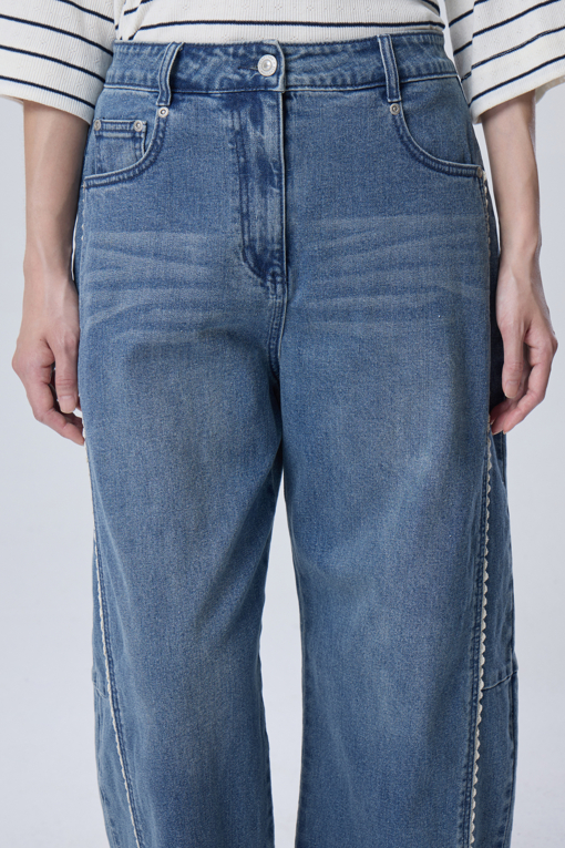 https://img.benettonmall.com/PARTS/KB/26F/BADP10641IN_MB_D2.jpg?cb=1788777022