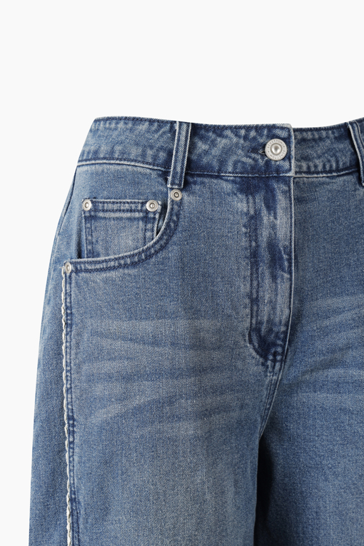 https://img.benettonmall.com/PARTS/KB/26F/BADP10641IN_MB_D3.jpg