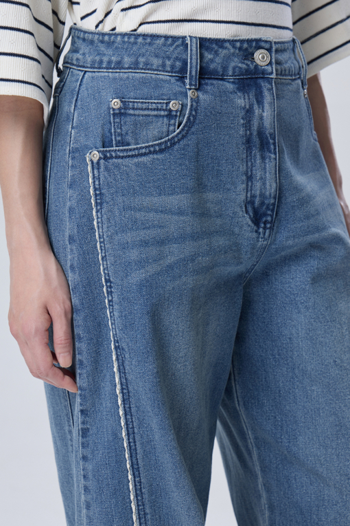 https://img.benettonmall.com/PARTS/KB/26F/BADP10641IN_MB_D3.jpg?cb=1788777022