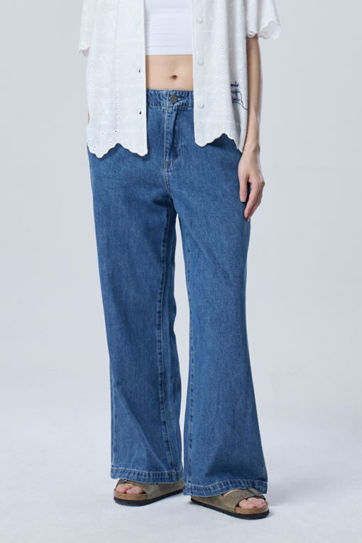 https://img.benettonmall.com/PARTS/KB/26F/BADP11641IN_MB_D0.jpg